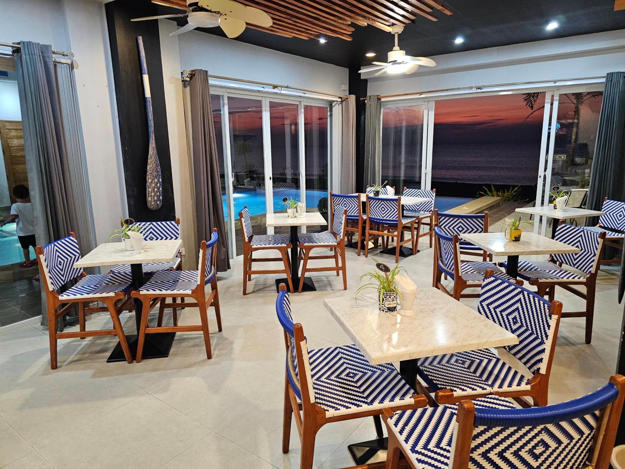 Blue Coast Beach Hotel Santa Ana  ภายนอก รูปภาพ